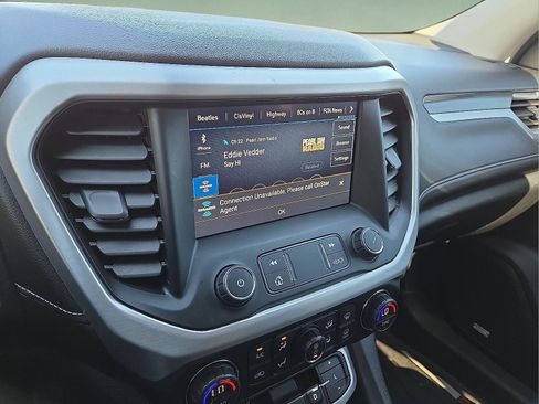 Used 2021 GMC Acadia SLT w/ Premium Package image 16