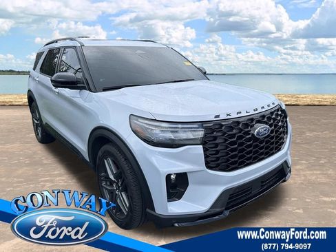Used 2026 Ford Explorer ST w/ Sun And Sound Package AWD/4WD image 1