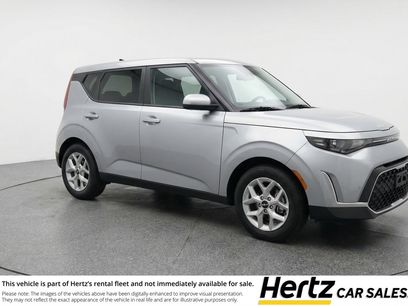 Used 2025 Kia Soul LX w/ LX Technology Package