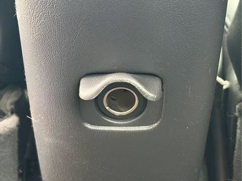 Used 2004 Chevrolet Monte Carlo SS w/ Dale Earnhardt Jr. Package image 21