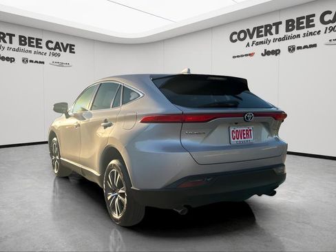 Used 2021 Toyota Venza Limited image 7