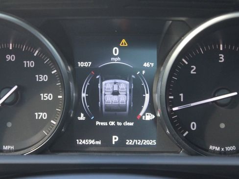 Used 2016 Land Rover Range Rover Sport HSE image 21