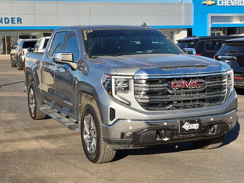 Used 2024 GMC Sierra 1500 SLT image 6