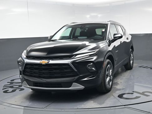 Certified 2024 Chevrolet Blazer LT w/ Convenience Package image 11