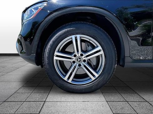 Certified 2022 Mercedes-Benz GLC 300 4MATIC image 4