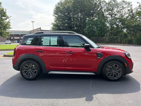 Used 2022 MINI Cooper Countryman S w/ Premium Package FWD image 8