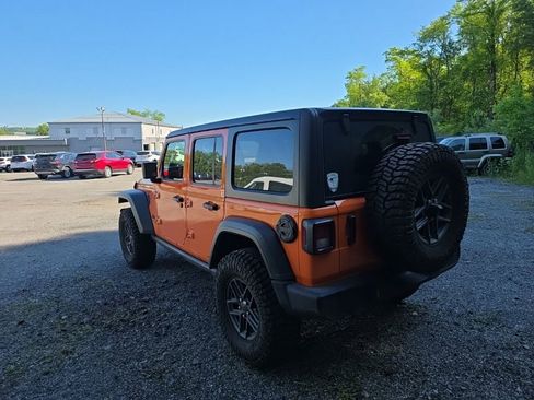 Used 2025 Jeep Wrangler Unlimited Sport AWD/4WD image 6