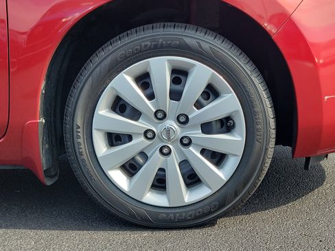 Used 2013 Nissan Leaf S FWD image 5