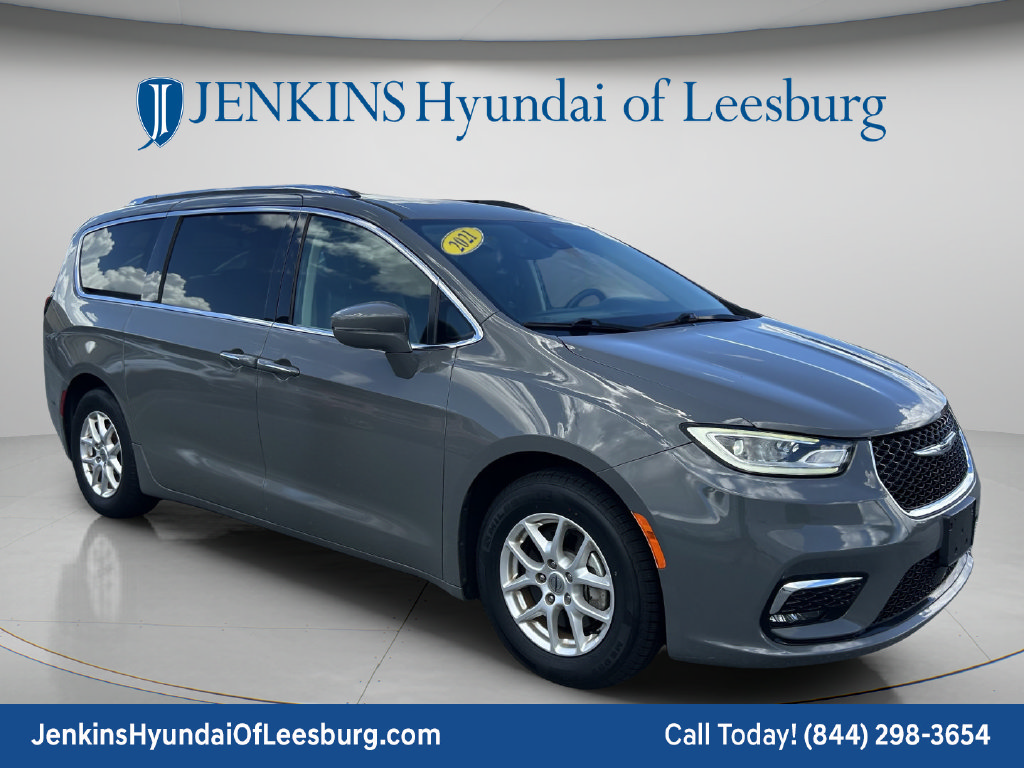 Used 2021 Chrysler Pacifica Touring-L FWD image 1