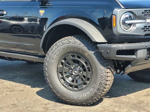 New 2026 Ford Bronco Badlands AWD/4WD image 2