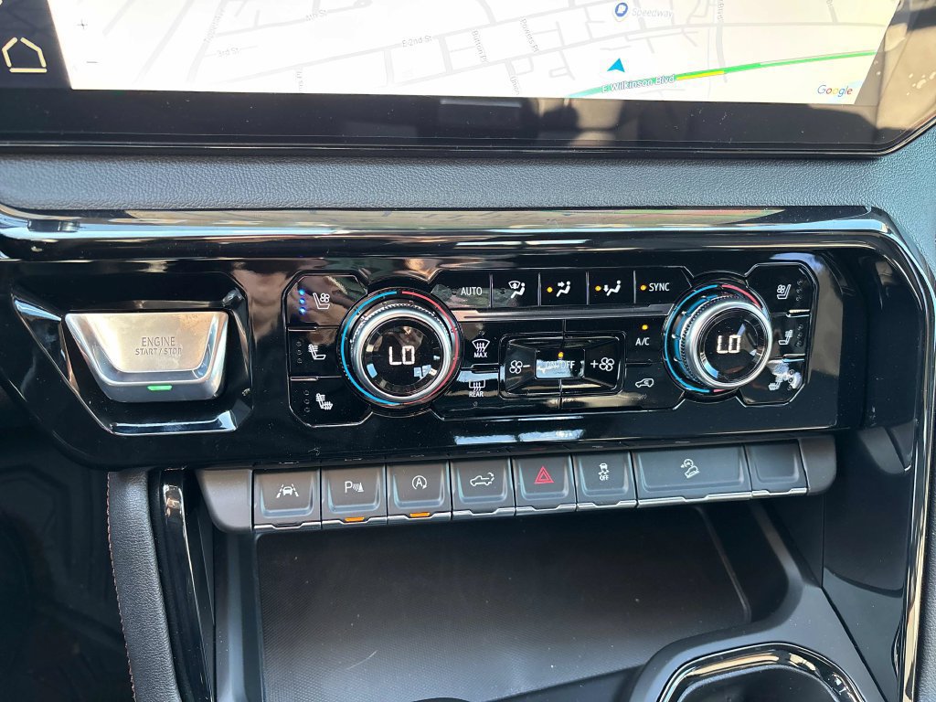 New 2026 GMC Sierra 1500 AT4 w/ AT4 Premium Package AWD/4WD image 24