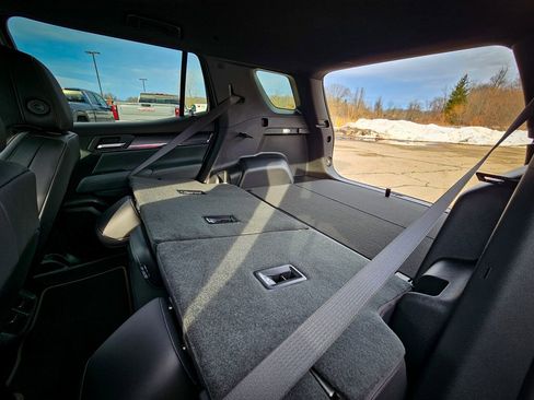 New 2026 GMC Terrain AT4 w/ Convenience Package III AWD/4WD image 34