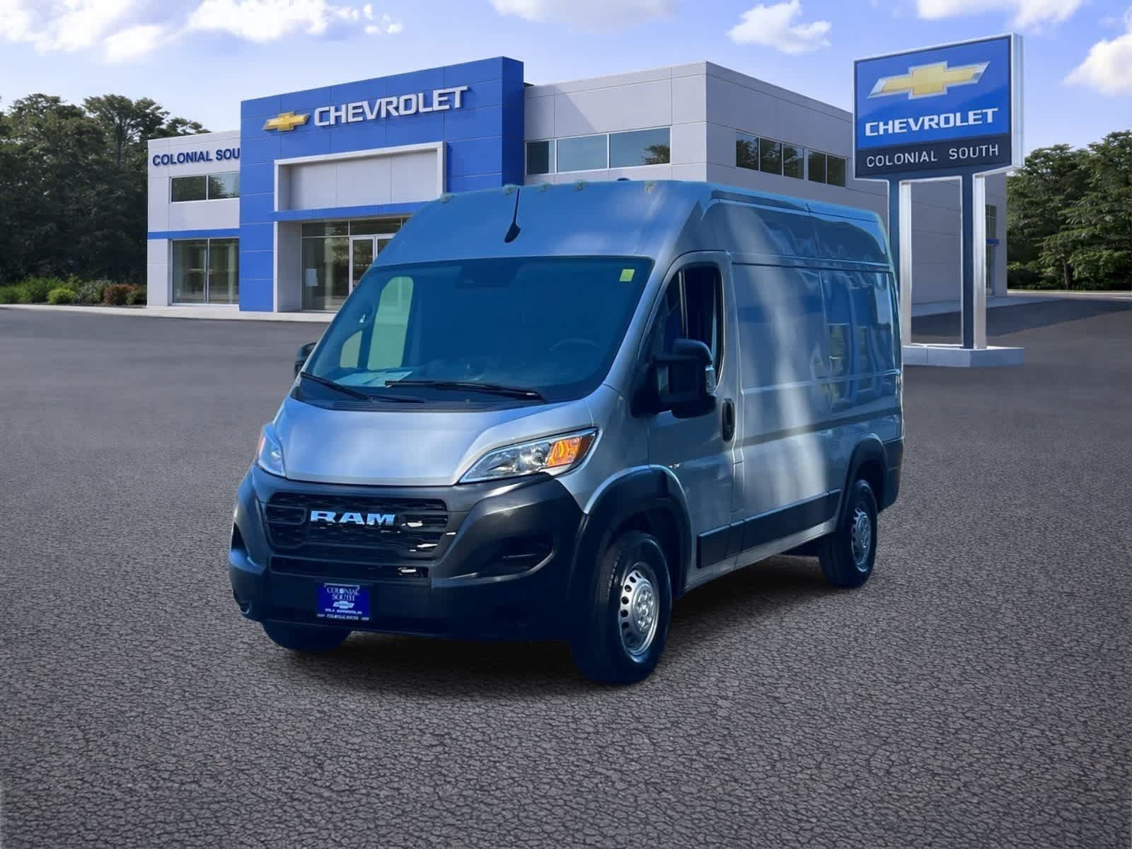 Used 2024 RAM ProMaster 2500 w/ Power Group FWD image 2