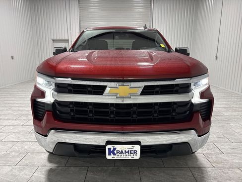 Used 2024 Chevrolet Silverado 1500 LT image 32