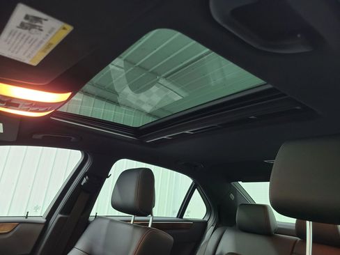 Used 2016 Mercedes-Benz E 350 4MATIC Sedan image 20