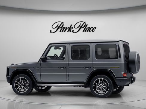 Used 2021 Mercedes-Benz G 550 image 11