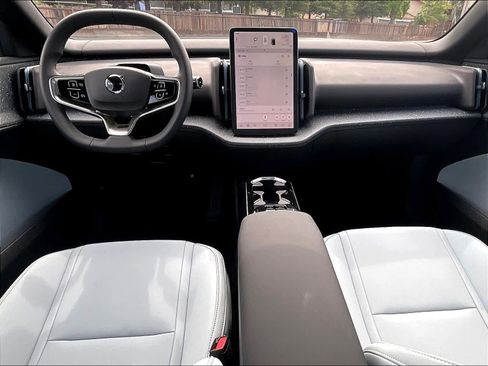 New 2026 Volvo EX30 Ultra w/ Protection Package Premier image 7