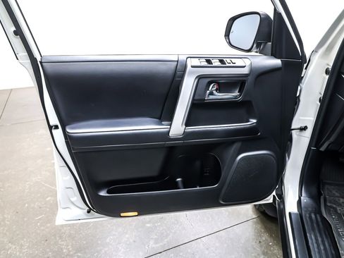 Used 2023 Toyota 4Runner SR5 Premium image 22