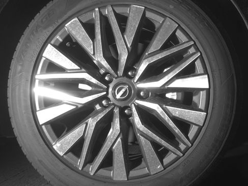 Used 2025 Nissan Altima 2.5 SV FWD image 13