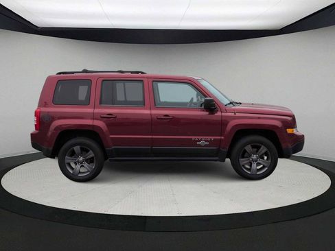 Used 2014 Jeep Patriot Latitude w/ Freedom Edition Package image 9