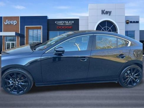Used 2024 MAZDA MAZDA3 s FWD image 2