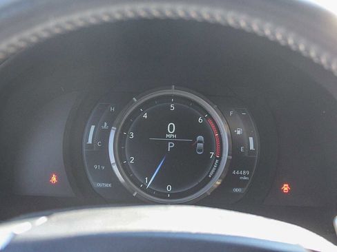 Used 2017 Lexus RC 200t F Sport image 31