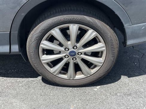 Used 2018 Ford Escape Titanium AWD/4WD image 12