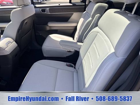 Used 2025 Hyundai Santa Fe Calligraphy AWD/4WD image 8