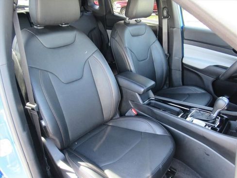 Used 2024 Jeep Compass Limited w/ Elite Group image 8