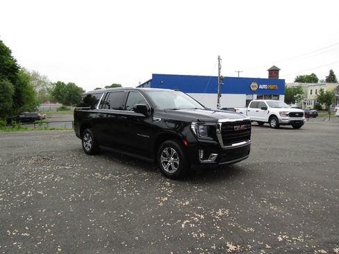Used 2022 GMC Yukon XL SLE AWD/4WD image 7