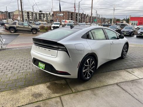 New 2026 Toyota Prius Plug-In Hybrid image 5