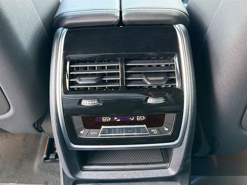 New 2027 BMW X7 xDrive40i AWD/4WD image 19