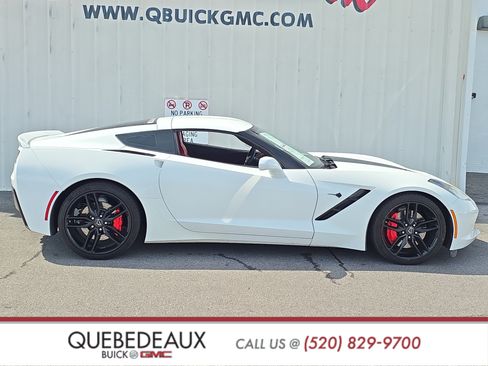 Used 2016 Chevrolet Corvette Stingray Coupe w/ 2LT Preferred Equipment Group RWD image 9
