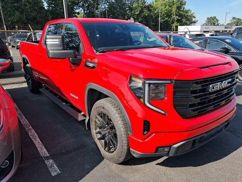 Used 2024 GMC Sierra 1500 Elevation w/ Preferred Package AWD/4WD image 6