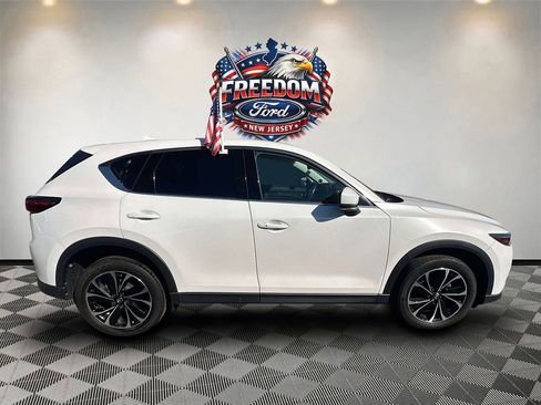 Used 2023 MAZDA CX-5 AWD 2.5 S w/ Premium Package image 3