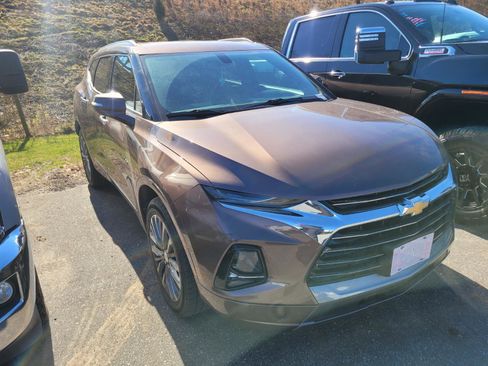 Used 2019 Chevrolet Blazer Premier image 3