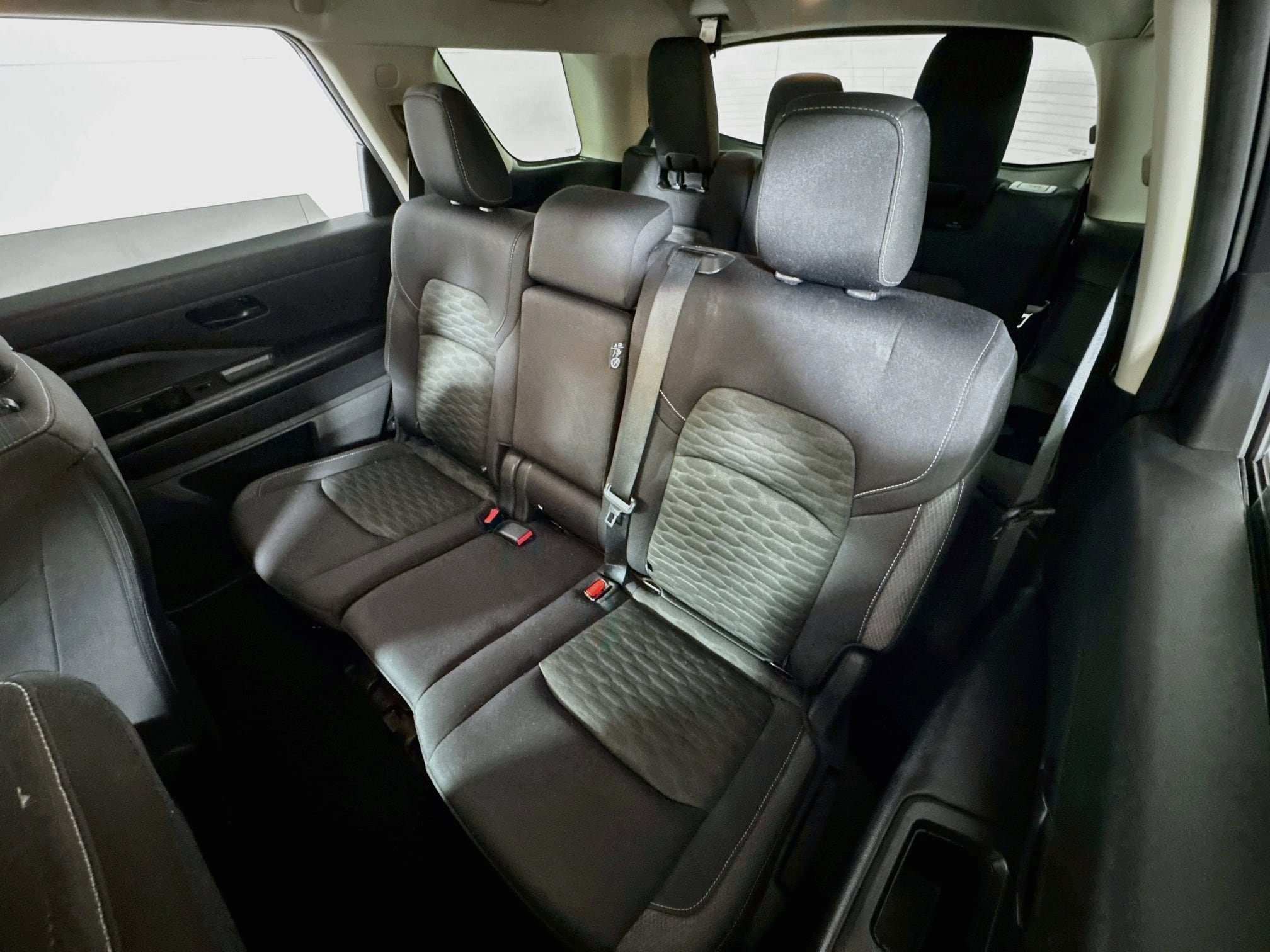 Used 2024 Nissan Pathfinder SV AWD/4WD image 22