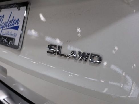 Used 2023 Nissan Rogue SL w/ SL Premium Package image 11