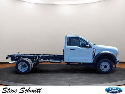 Used 2025 Ford F550 2WD Regular Cab Super Duty image 25