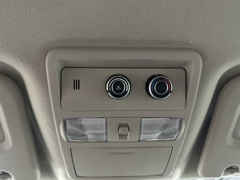 Used 2018 Nissan NV 3500 SV w/ Navigation Package image 26