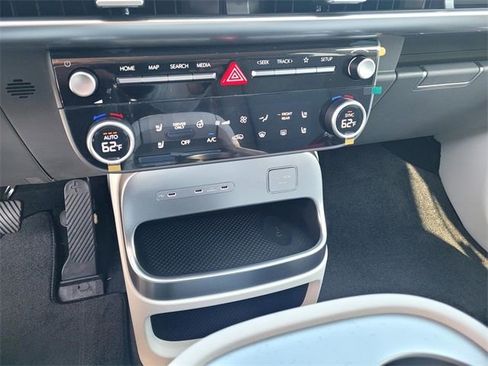 New 2026 Hyundai Ioniq 9 Limited AWD/4WD image 24