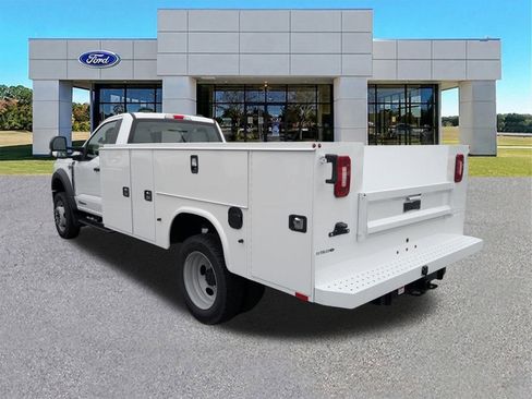 New 2025 Ford F550 4x4 Regular Cab Super Duty image 6