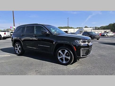 New 2026 Jeep Grand Cherokee Limited image 16