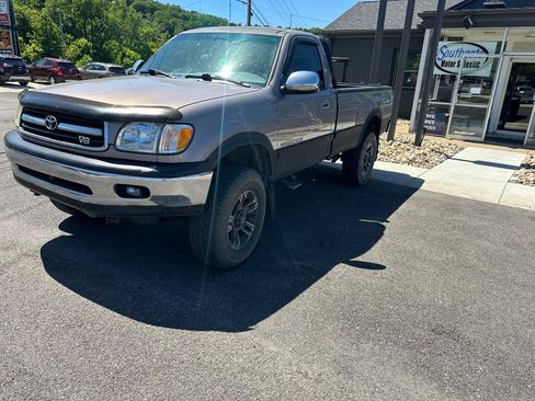 Used 2000 Toyota Tundra SR5 AWD/4WD image 1
