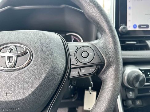 Used 2023 Toyota RAV4 LE image 25