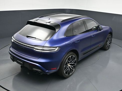 Certified 2022 Porsche Macan GTS AWD/4WD image 17
