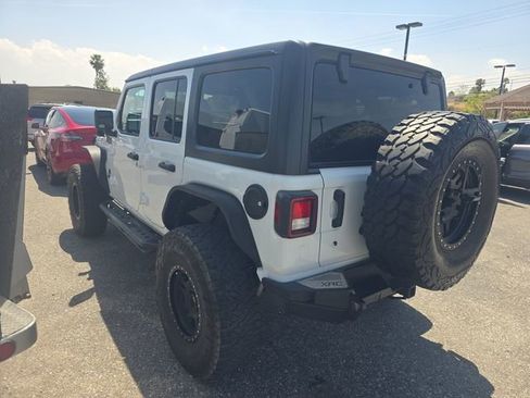 Used 2019 Jeep Wrangler Unlimited Rubicon AWD/4WD image 4