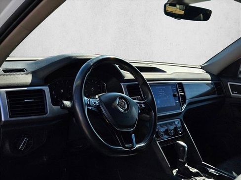 Used 2019 Volkswagen Atlas SEL Premium image 10