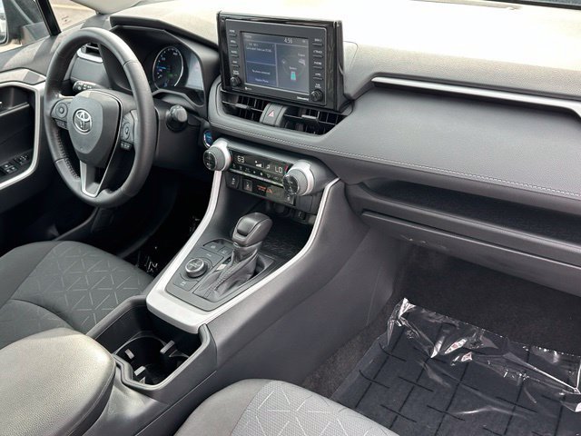 Used 2022 Toyota RAV4 XLE w/ XLE Grade Weather Package AWD/4WD image 9