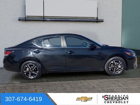 Used 2024 Nissan Sentra SV FWD image 3